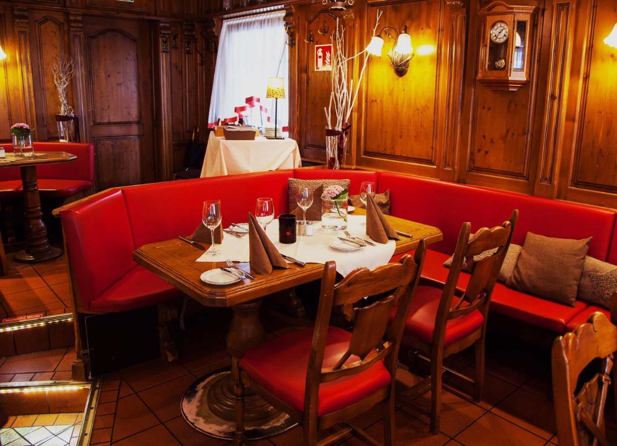 בוכום Hotel Restaurant Zum Neuling מראה חיצוני תמונה