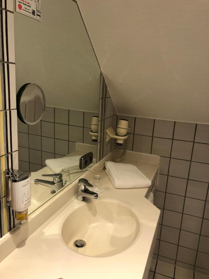 בוכום Hotel Restaurant Zum Neuling מראה חיצוני תמונה