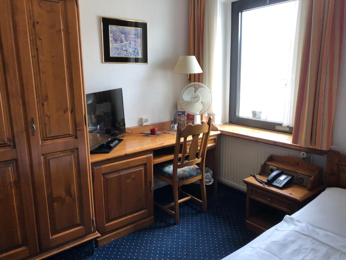 בוכום Hotel Restaurant Zum Neuling מראה חיצוני תמונה